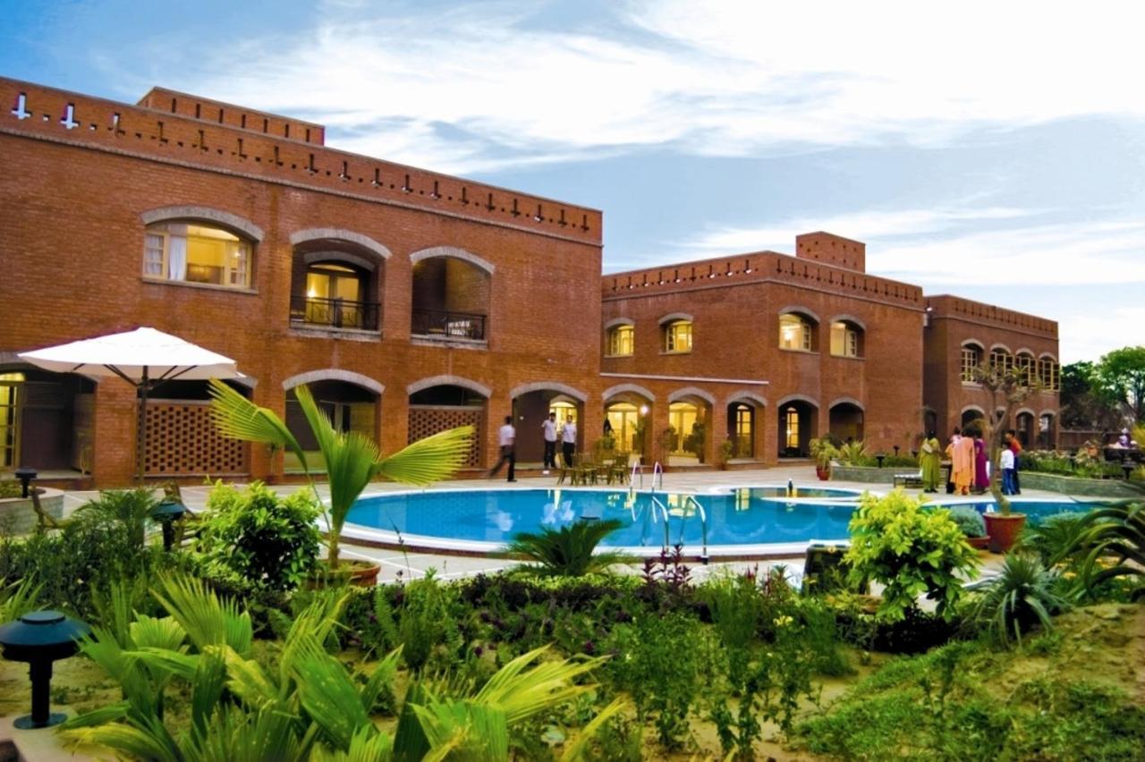 Hotel Cambay Sapphire, Gándhínagar Exteriér fotografie